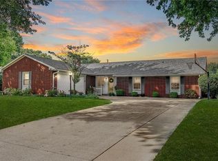 3206 Greenbriar Rd, Anderson, IN 46011