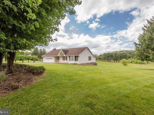 2220 Pinewoods Rd, Quicksburg, VA 22847