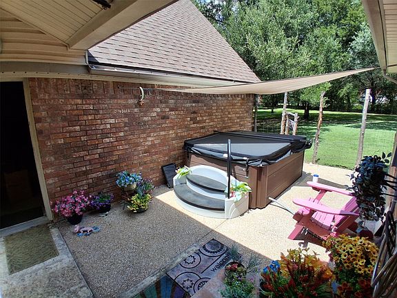 5th image of 3600 Fox Ridge Rd
