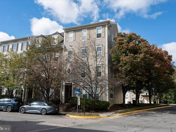 8044 Genea Way #43, Falls Church, VA 22042