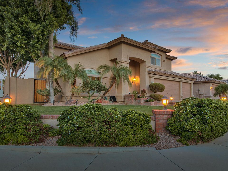 1st image of 1382 W Honeysuckle Ln
