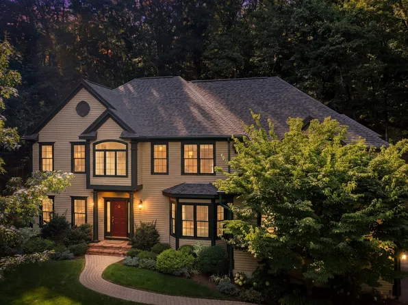 111 Dutton Rd, Sudbury, MA 01776