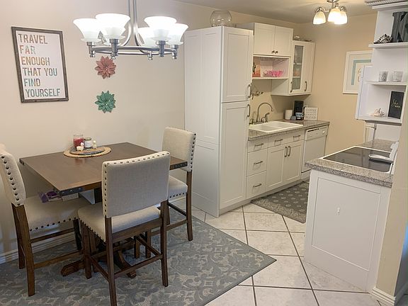 Dining & Kitchen