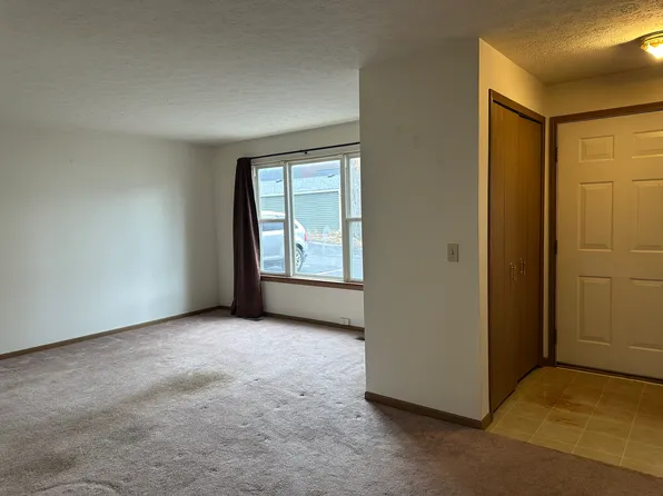 437 E Erie St #437, Painesville, OH 44077