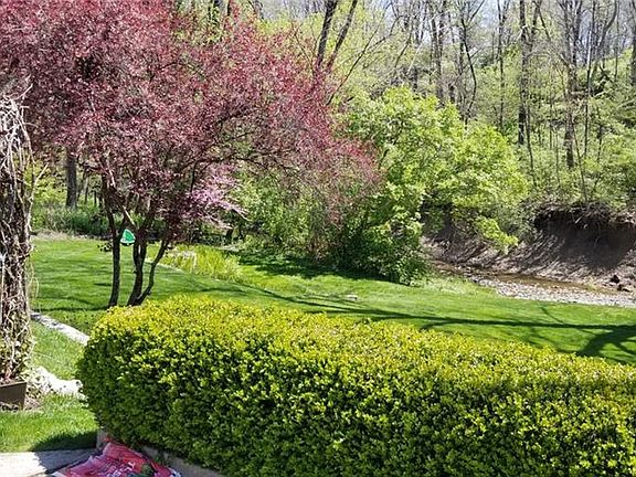 5th image of 750 Woodbourne Trl