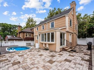 8227 Tryon Pl, Jamaica, NY 11432