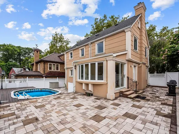 8227 Tryon Pl, Jamaica, NY 11432