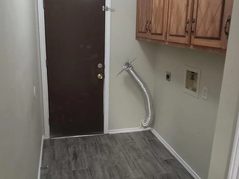 2821 Lotus Dr — Photo 9