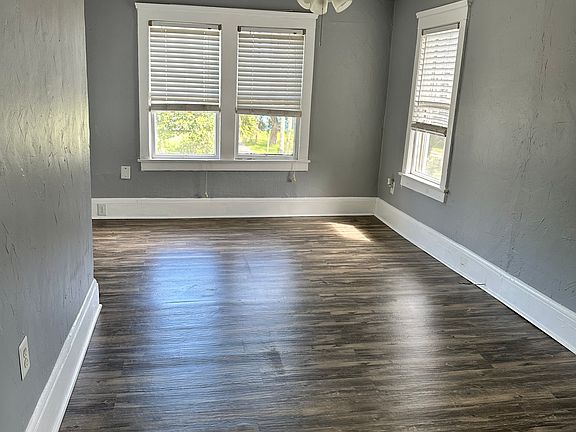 5th image of 827 N Oleander Ave APT 1