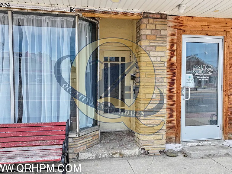 111 N Shiawassee St — Photo 2