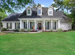 419 Red Maple Dr, Mandeville, LA 70448