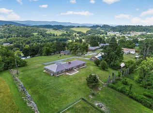 235 Windmere Ln, Marion, VA 24354