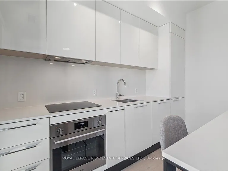 200 Sudbury St #811 — Photo 25