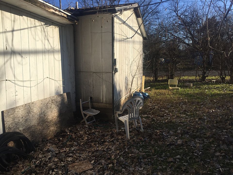 2nd image of 2527 Ramsey Ave