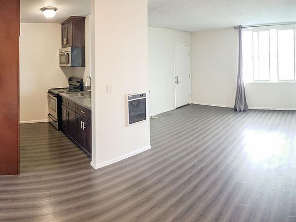 3rd image of 1620 Artesia Blvd #23