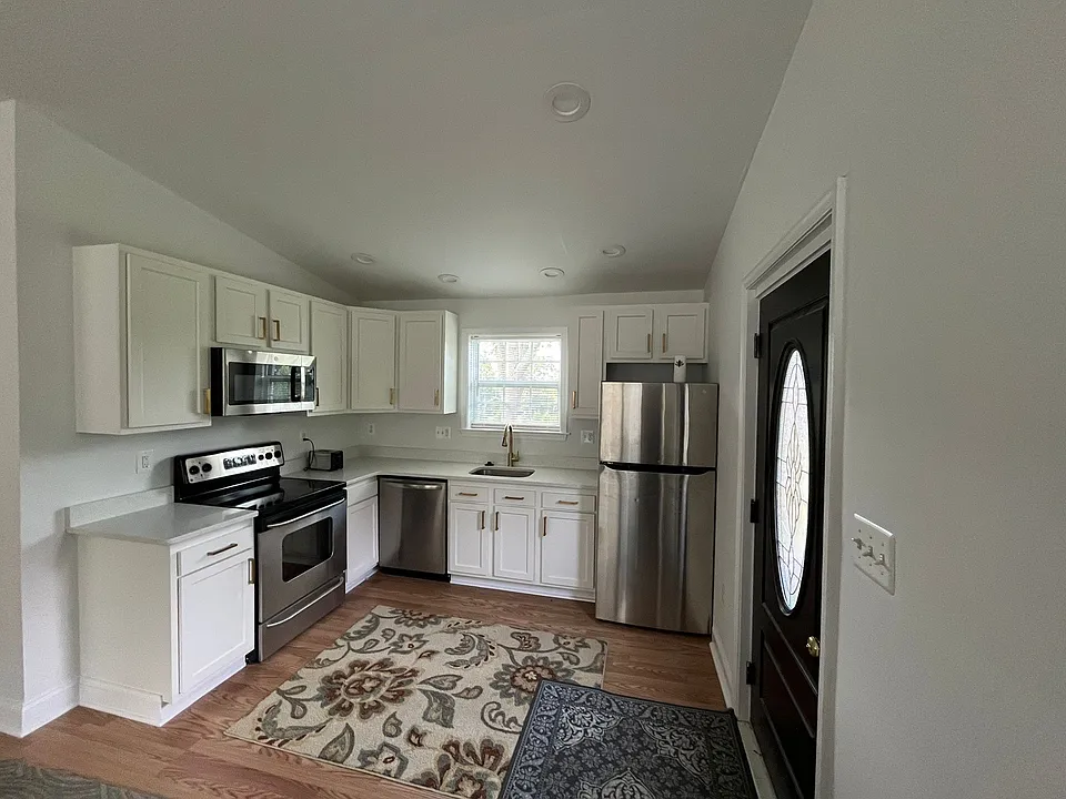 16138 Waterford Creek Cir #B