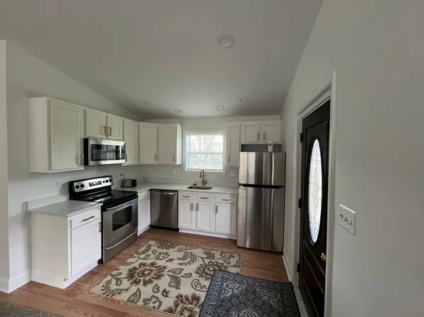 16138 Waterford Creek Cir #B, Hamilton, VA 20158