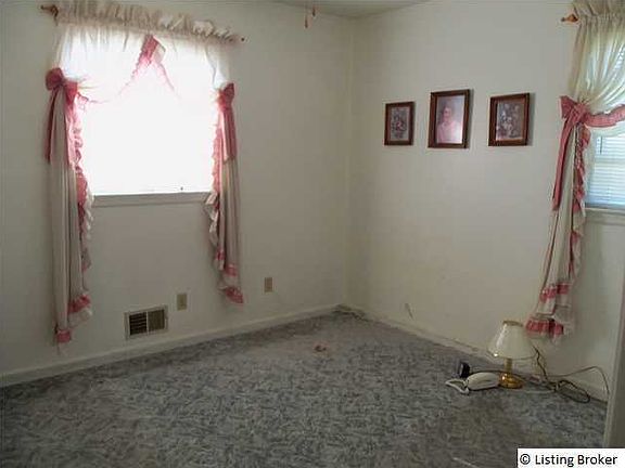 5th image of 6303 NW Casper Dr