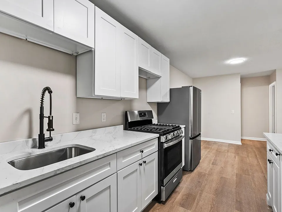 383-435 Oaklawn Ave #433-102
