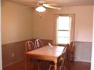 3105 Woodlawn Dr, Suffolk, VA 23434