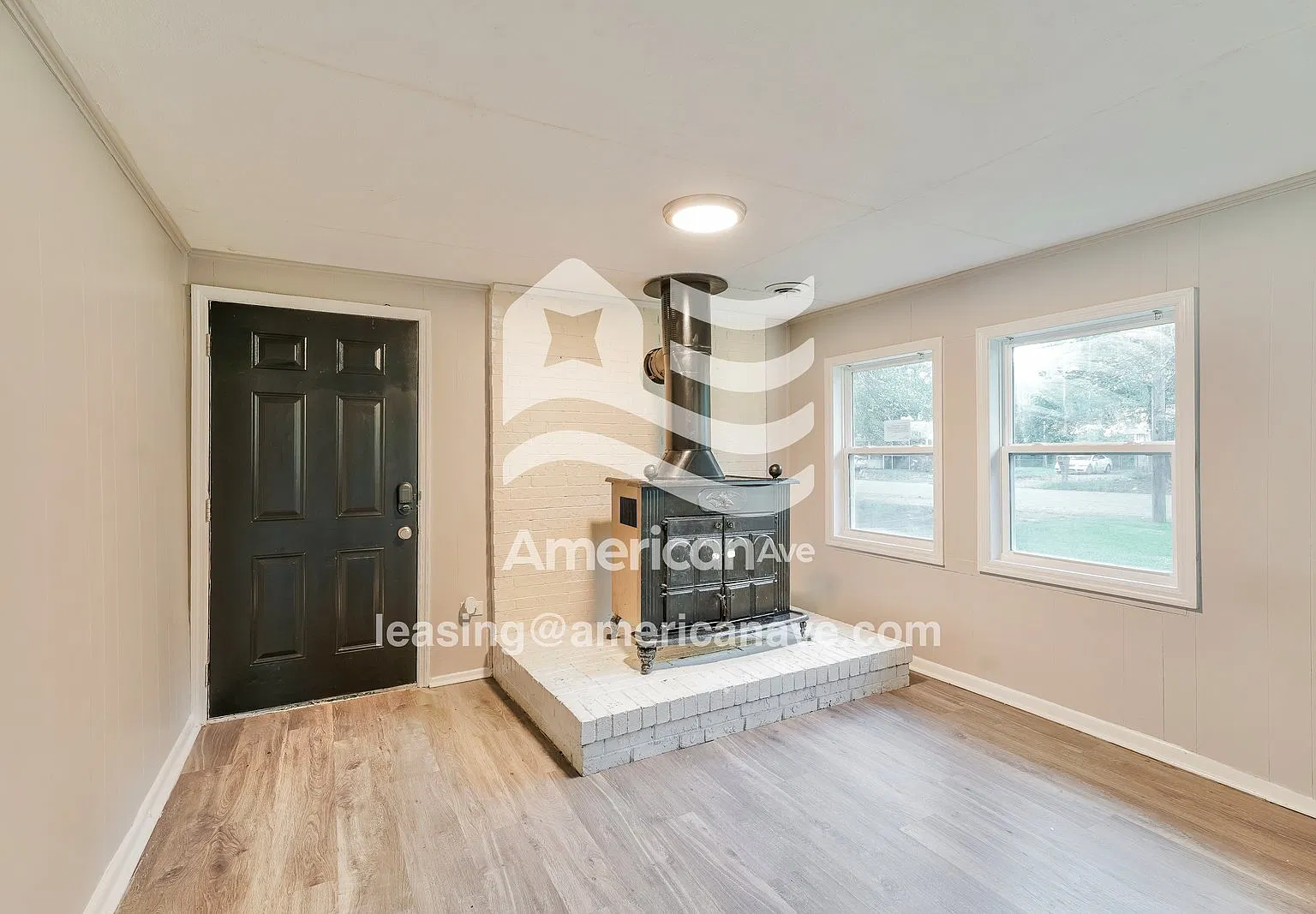 3 bed, 1.0 bath, 1138 sqft, $1,425 — Photo 3