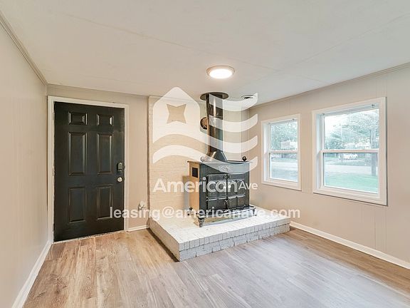 1199778_003_living_room_3.jpg