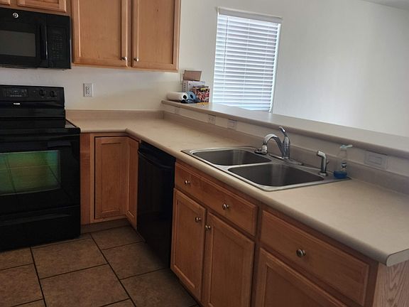 3rd image of 2865 N Ramie Pl