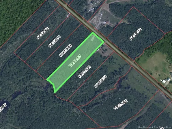 214 Coburg Rd, Westmorland, NB E4M 1M6