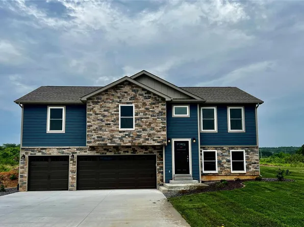 10192 Riehl Farm Dr, Potosi, MO 63664