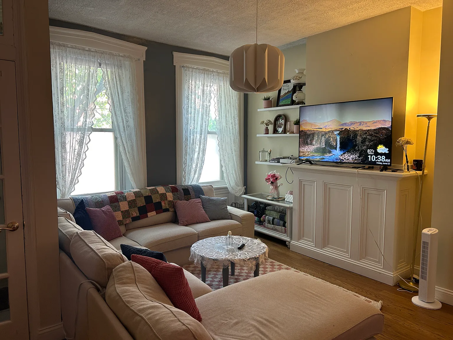 416 E Wildey St — Photo 2