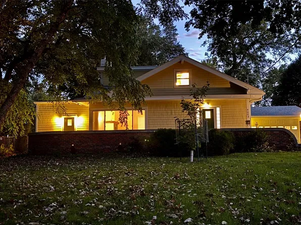 4002 Adams Ave, Des Moines, IA 50310
