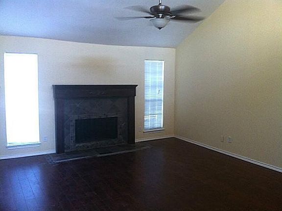 2nd image of 343 Edgewood Dr