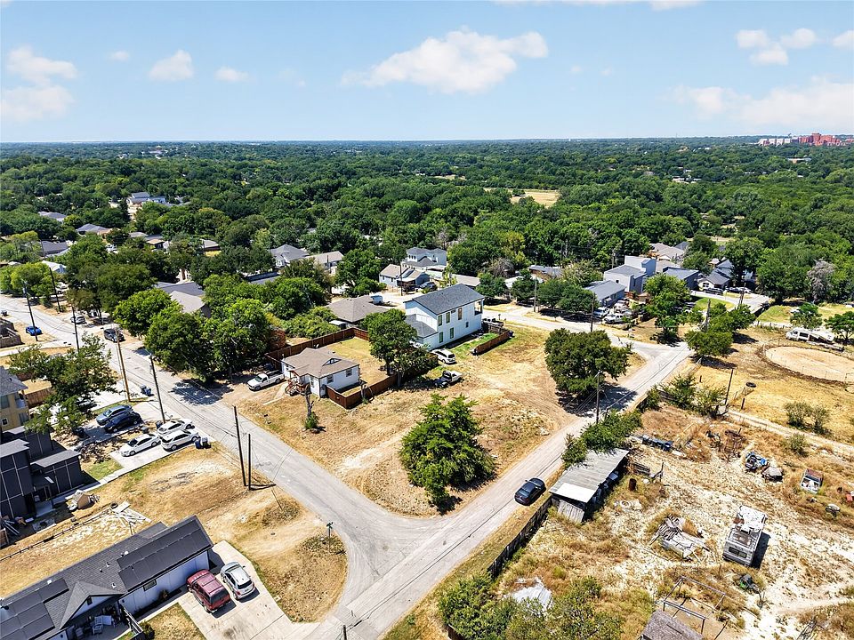 1st image of 2741 Camel Ct