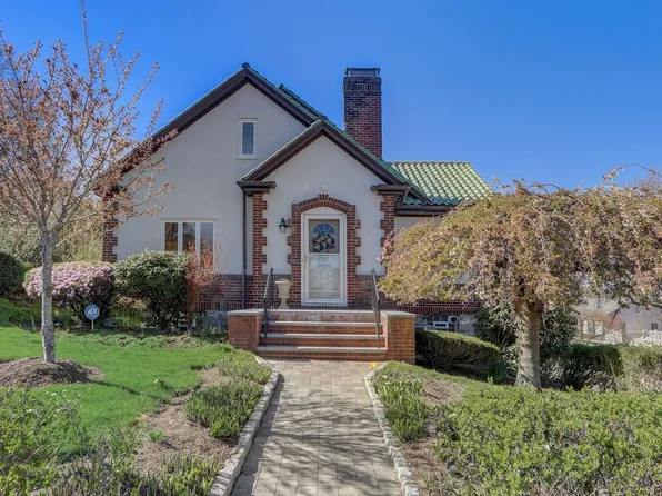 39 Moss Hill Rd, Jamaica Plain, MA 02130