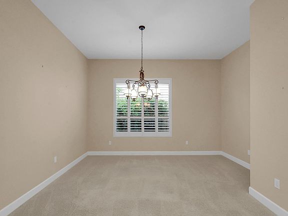 5th image of Longhorn Ln
