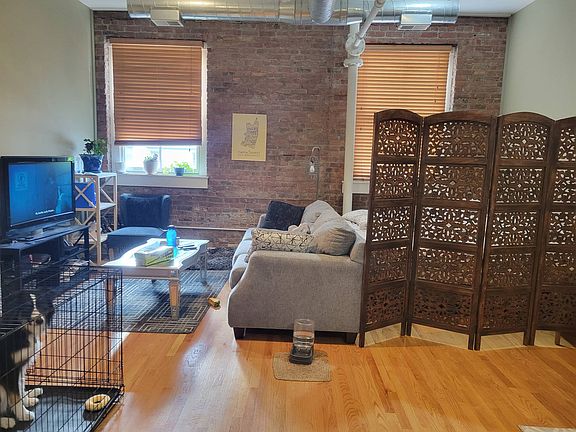 3rd image of 4-6 Sheridan Ave #3B