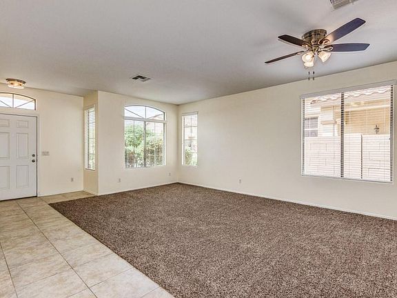 4th image of 646 W Desert Basin Dr