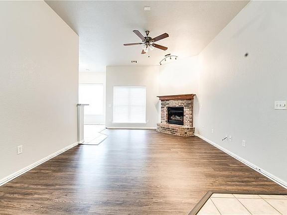 2nd image of 2405 Port Rush Dr