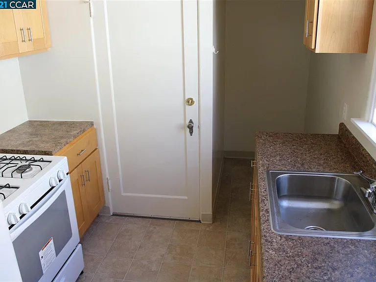 515 Lexington Ave #517 — Photo 20