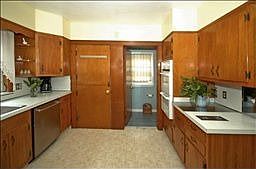 3rd image of 86 Parker Ave