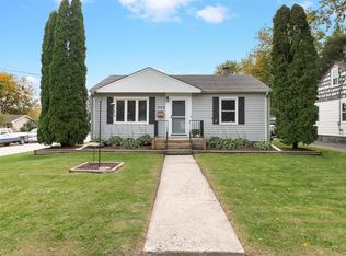 303 Palmer St, Waukesha, WI 53188