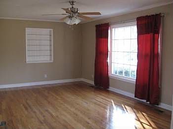 2nd image of 542 Sagefield Dr