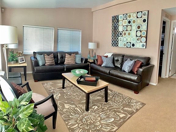 2nd image of 511 Sunset Blvd N #68