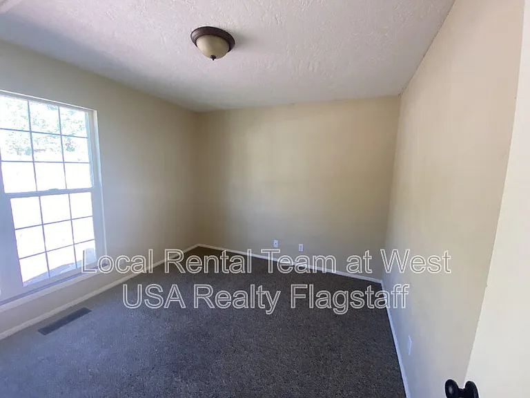 1607 N Prairie Way — Photo 8