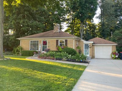 835 E 8th St, Holland, MI, 49423