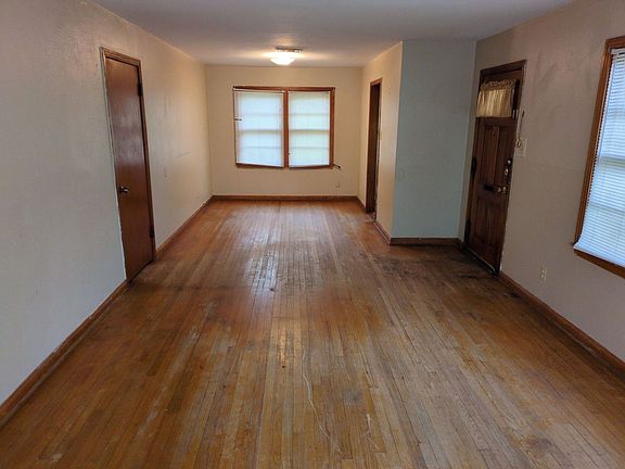 3rd image of 4295 Galveston St
