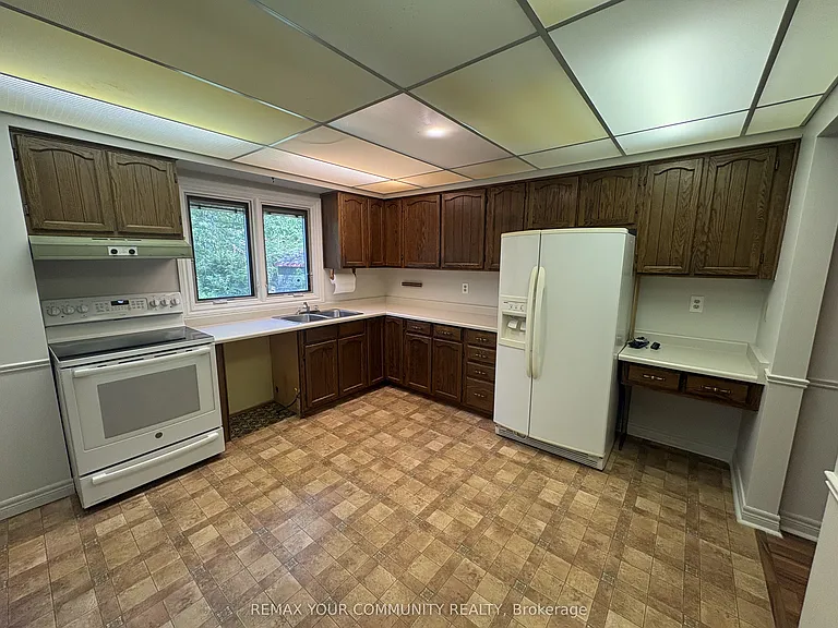 179 Digby Rd — Photo 8