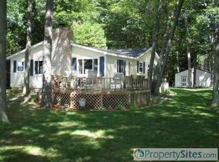 517 Old Trail Dr, Houghton Lake, MI 48629