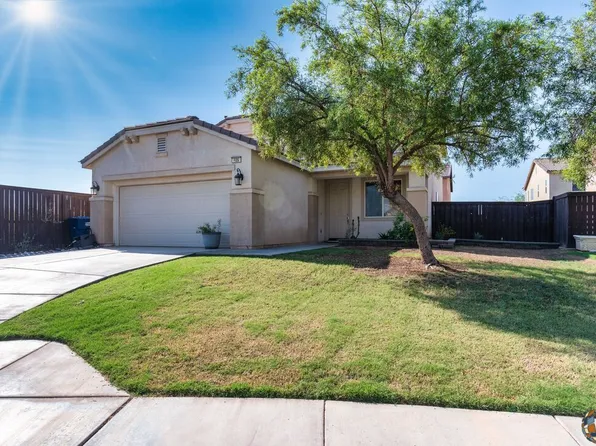 605 Emerald St, Imperial, CA 92251