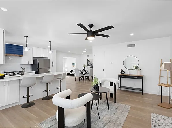 3988 Ashford St, San Diego, CA 92111